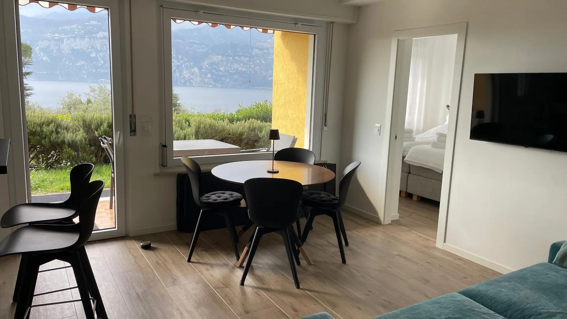 Apartment Perlissima, Lake View And Pool Malcesine